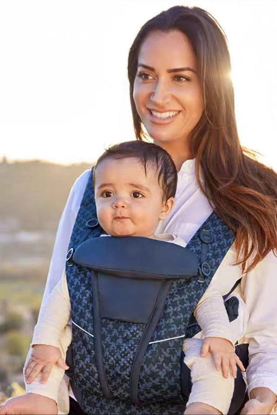 Egobaby Omn Breeze Multifunctional Baby Carrier