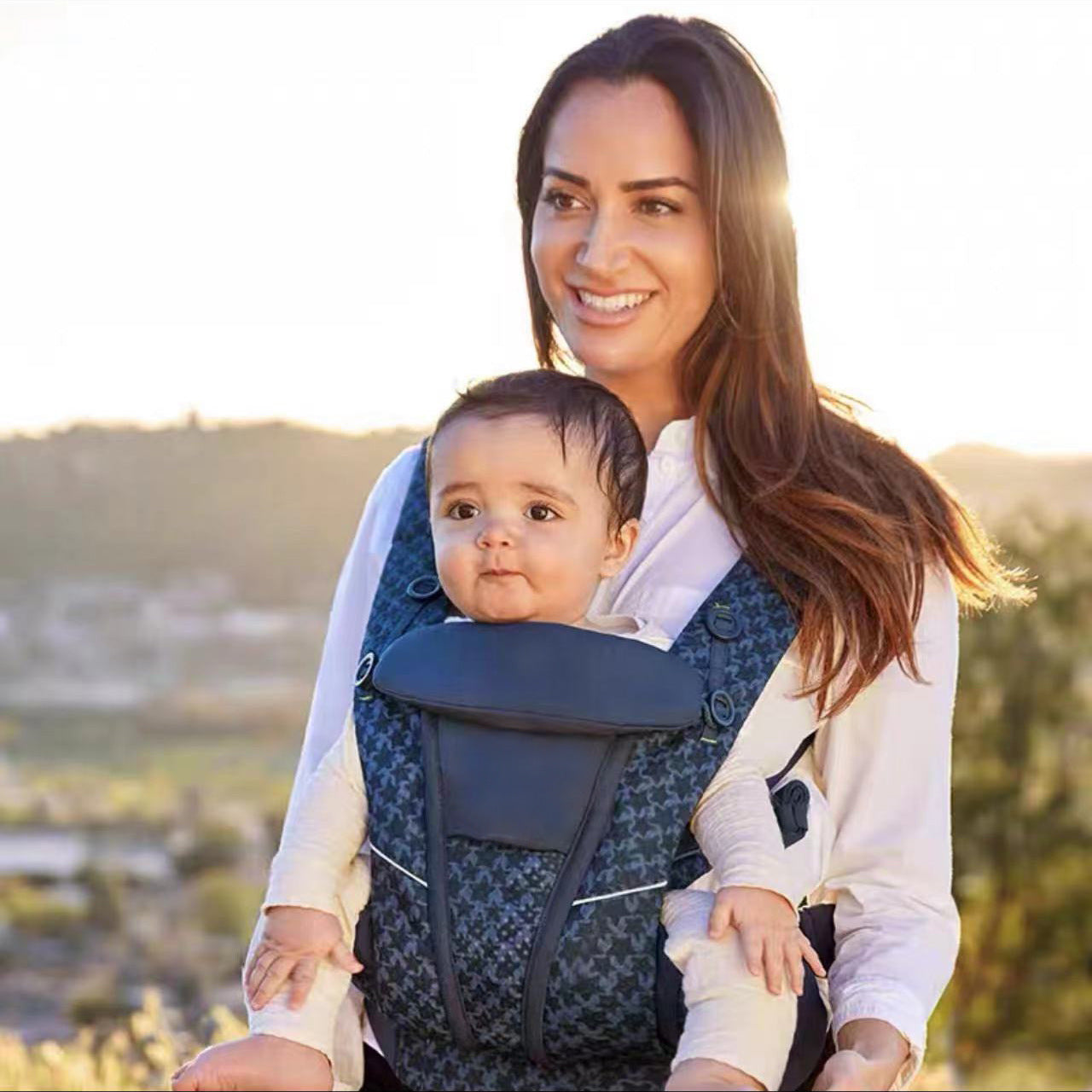 Egobaby Omn Breeze Multifunctional Baby Carrier